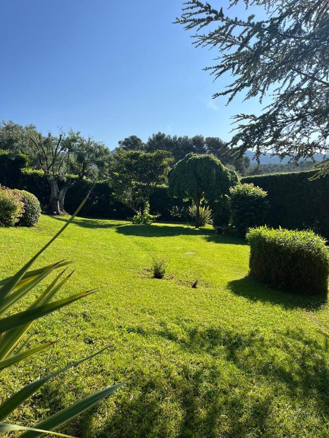 Le Clos Serein Le Beausset Buitenkant foto