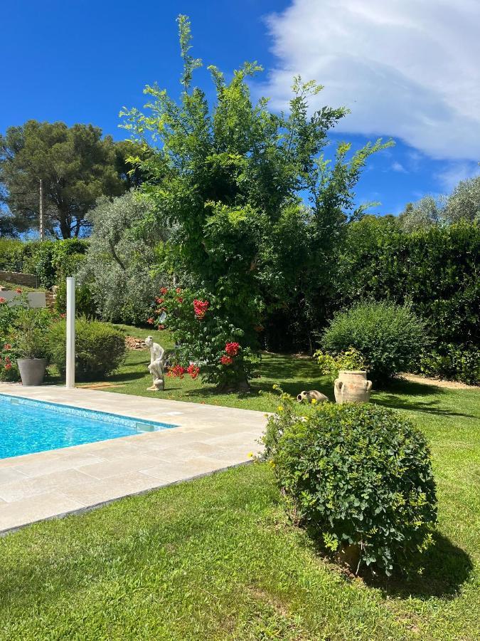 Le Clos Serein Le Beausset Buitenkant foto