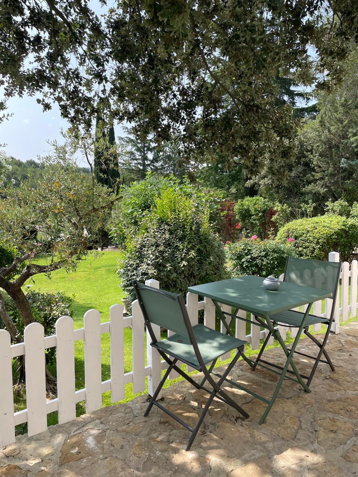 Le Clos Serein Le Beausset Buitenkant foto